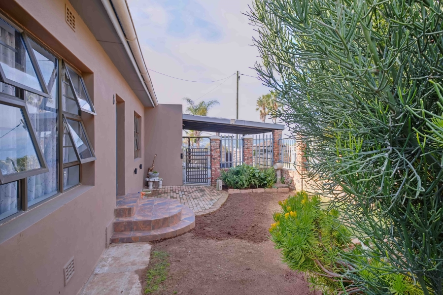 3 Bedroom Property for Sale in Heuwelkruin Eastern Cape